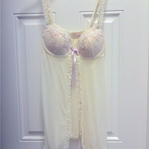 Inner secrets crème lingerie never worn size small